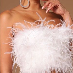 Beautiful white feather top.